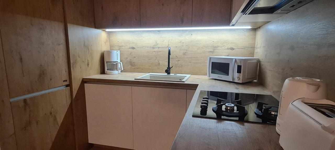 Apartman Marcelina 1 With Private Pool Трогир Екстериор снимка